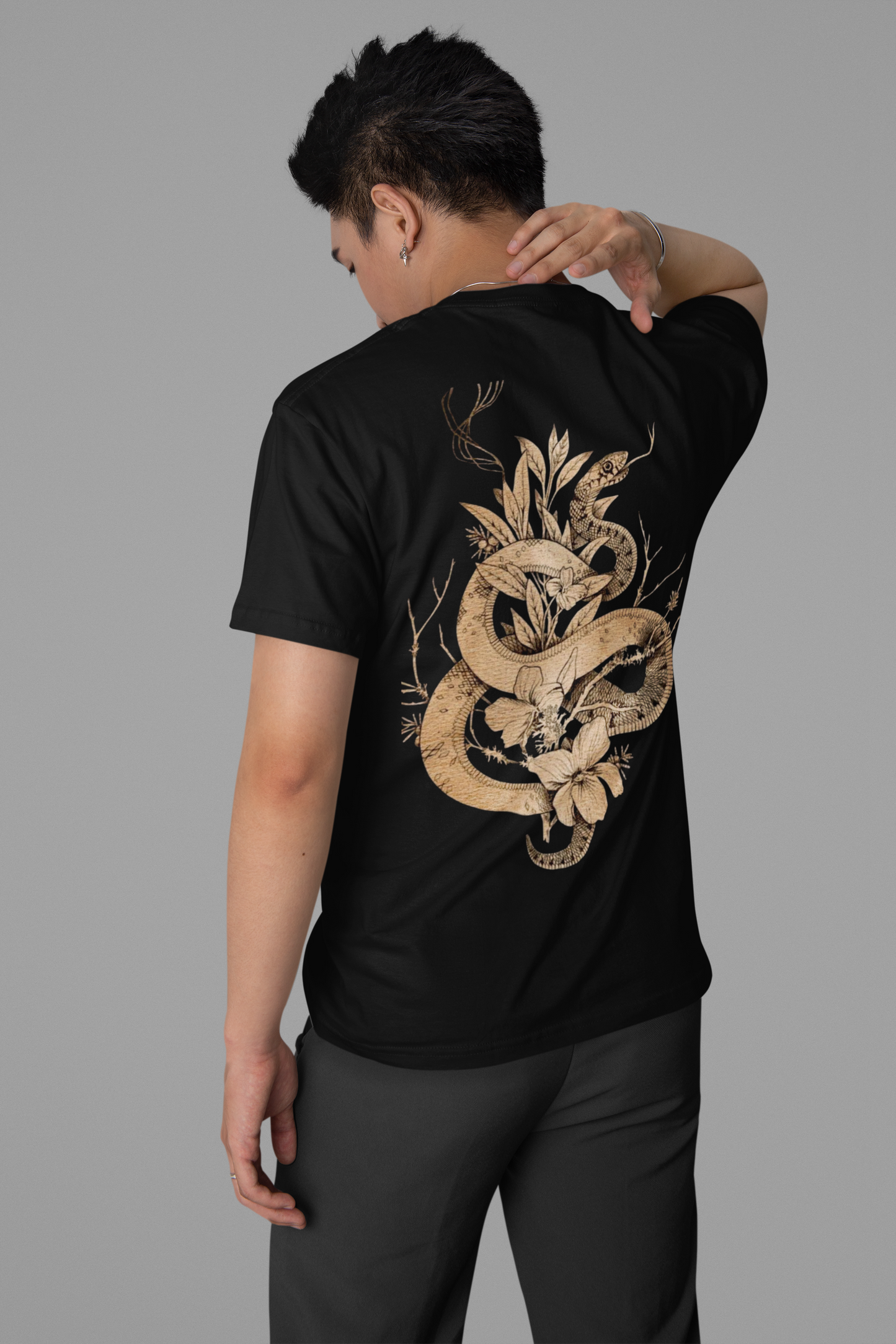 Ornate Flying Snake Back Printed Relaxed Fit T-Shirt